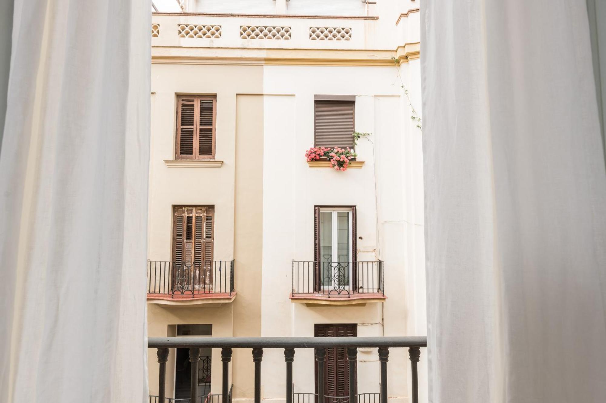 Homeclub Malaga Apartment Exterior photo